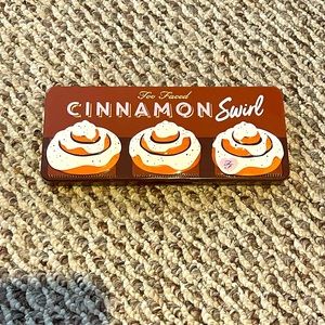 Too Faced Cinnamon Swirl eyeshadow palette